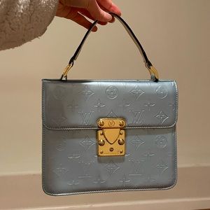 FAKE Louis Vuitton handbag